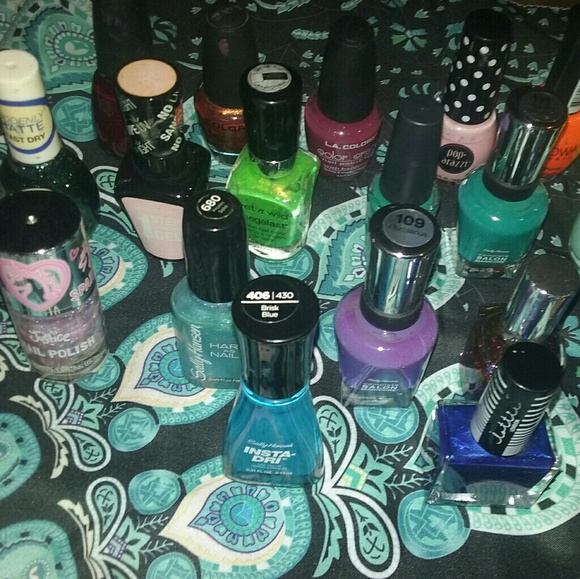 20 NailPolishes!!! - Picture 7 of 8